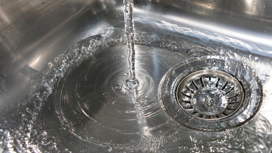 sink filling up with water